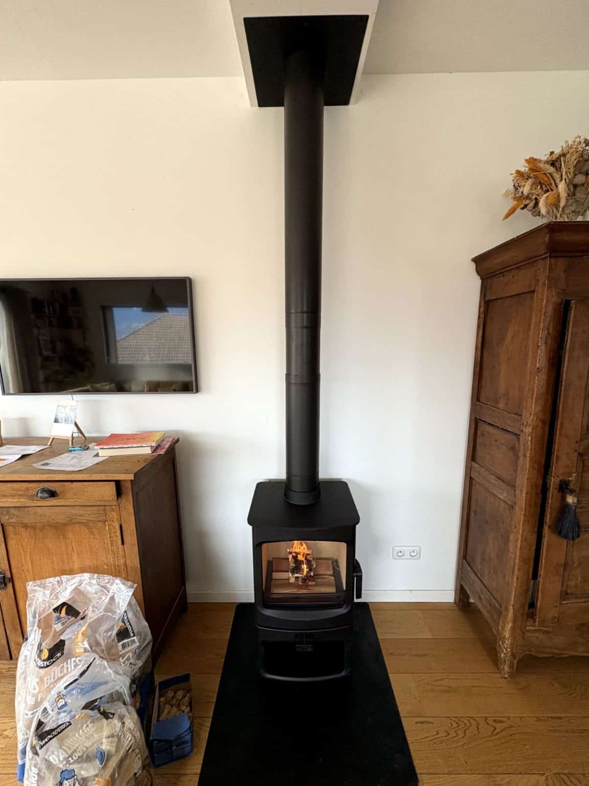 Installation d’un poêle à bois Charnwood Aire 5 à Sevrier Kbane — free download